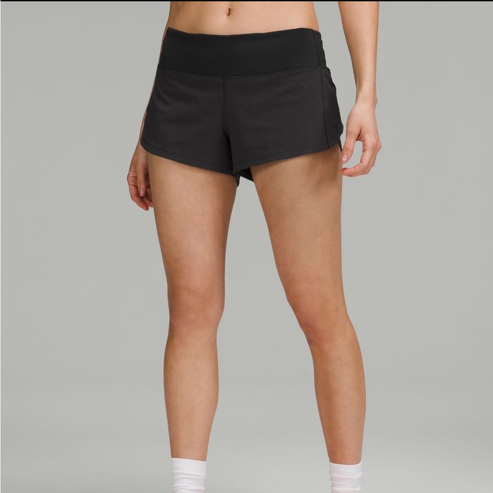 Lululemon Speed Up shorts size 6